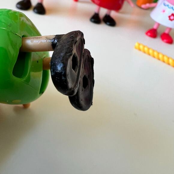 Peppa Pig Treehouse Georges Fort Play-set Nick Jr. 6 Figures Sound/Light Work - Picture 6 of 12